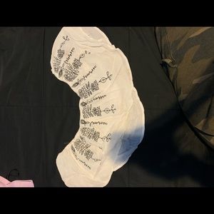 White crop of the shoulders top